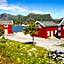 Astra Village - Waterfront Rorbu Cabins in Lofoten