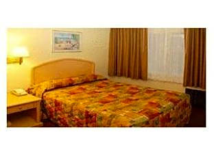 Relax Inn And Suites