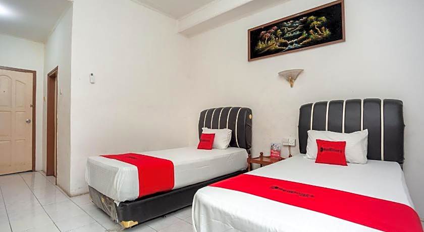 RedDoorz @ Jalan Jendral Sudirman Jambi 2