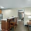 Quality Inn & Suites Green Bay Downtown