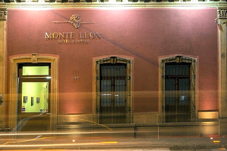 Monte Leon Hotel Boutique & Galeria