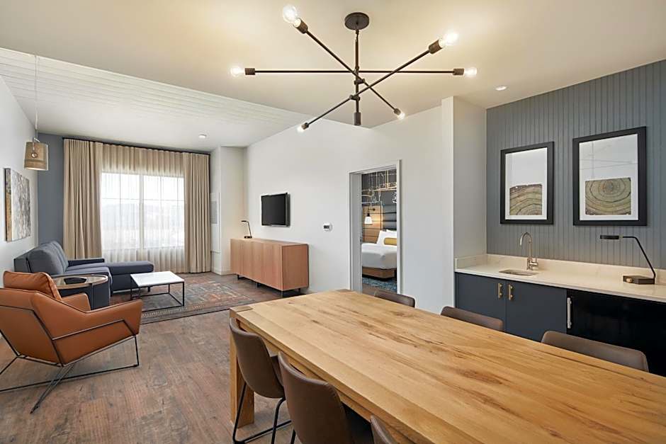 Hotel Indigo Tallahassee - CollegeTown by IHG