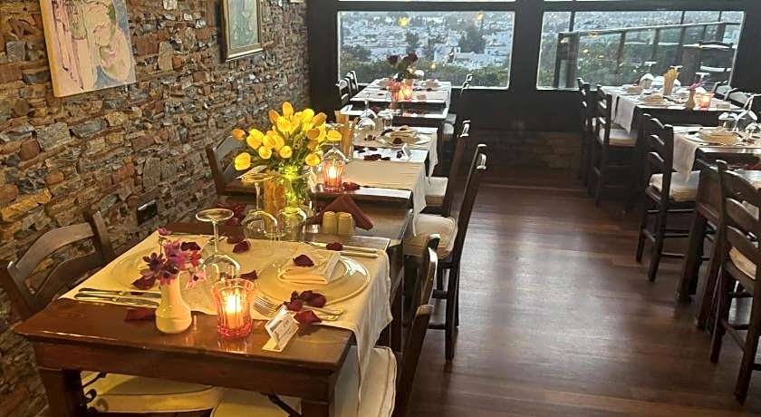 El Vino Hotel Suites