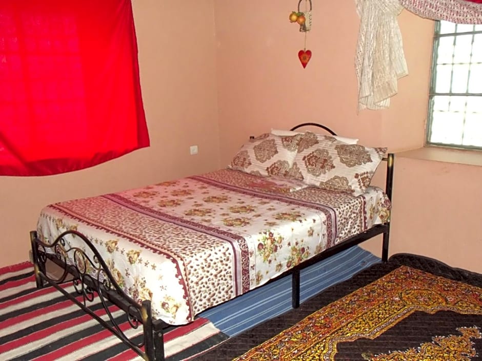 LE JARDIN DES GRENADIERS