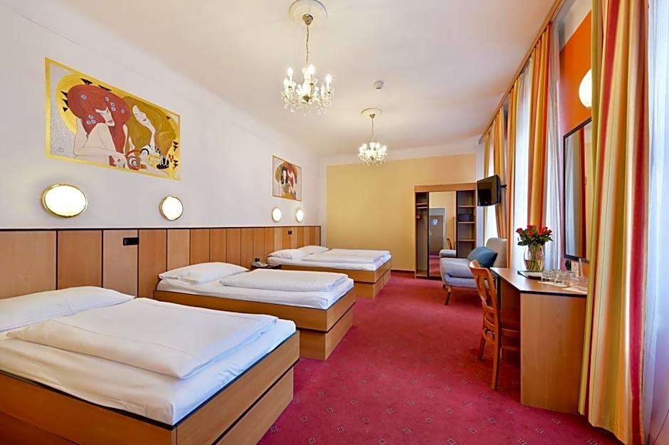 Garten- und Kunsthotel Gabriel City