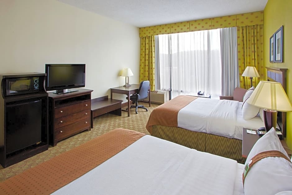 Holiday Inn Roanoke - Tanglewood Route 419 & I 581, an IHG Hotel