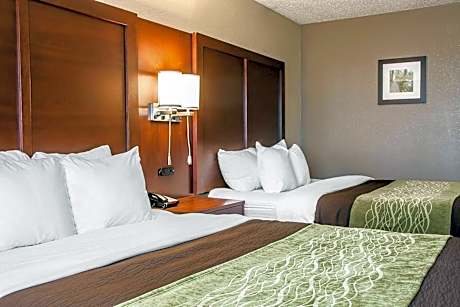 Queen Room with Two Queen Beds - Non-Smoking