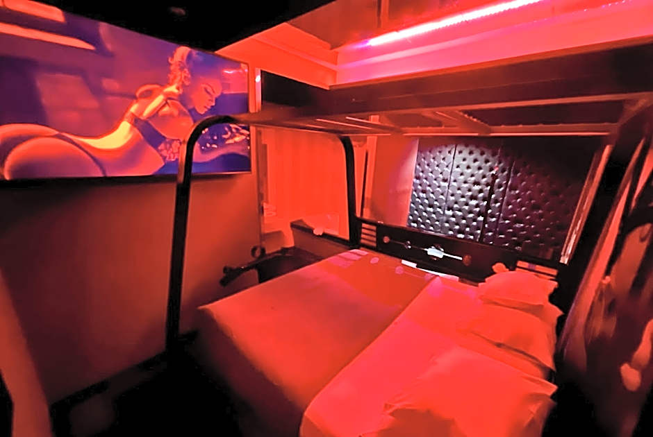 V Hotel