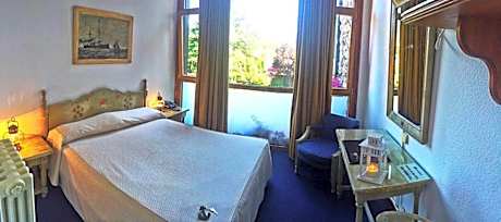 Double or Twin Room with Garden View