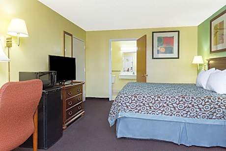 1 King Bed Mobility Accessible Room Non-Smoking