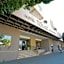 Hotel Tower Inn & Suites