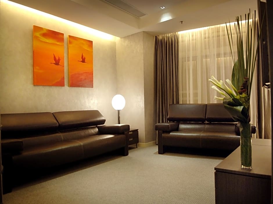 Cosmo Hotel Hong Kong