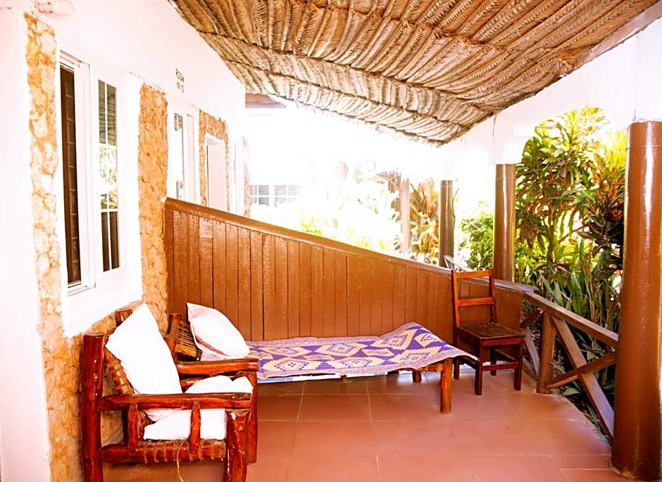 Baraka Beach Bungalows
