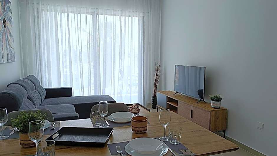 Larvella Estia Luxury Suites