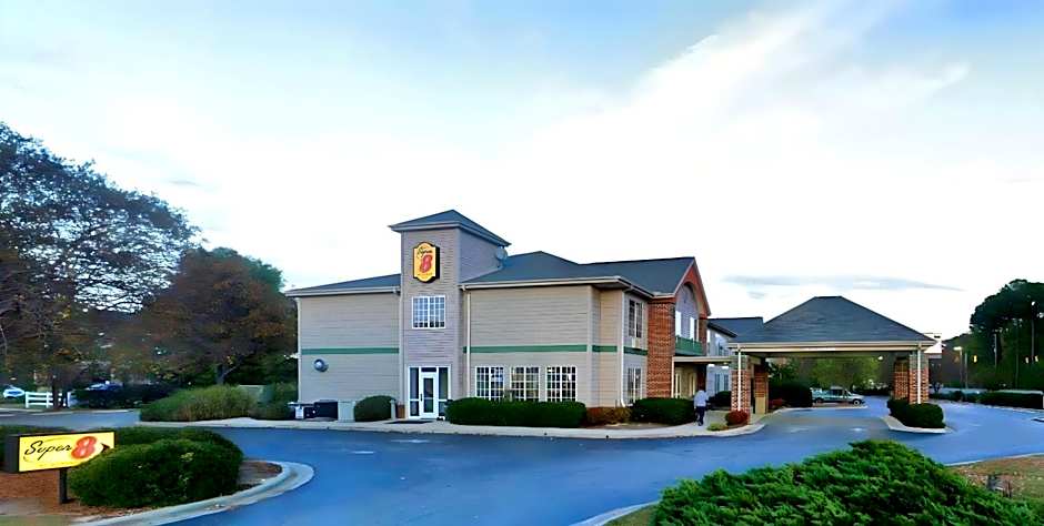 Super 8 by Wyndham Smithfield-Selma