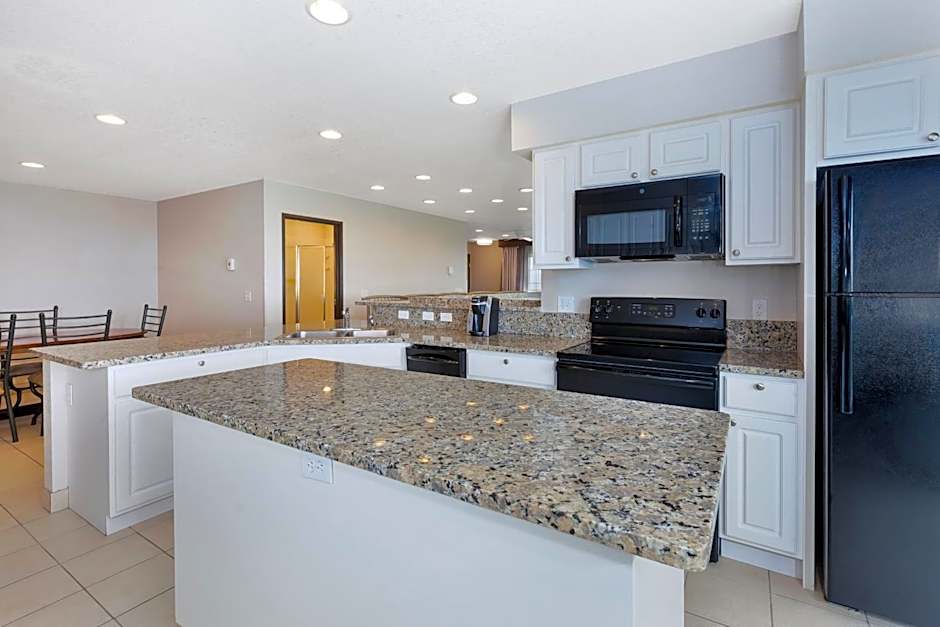 Holiday Inn Express & Suites Petoskey by IHG
