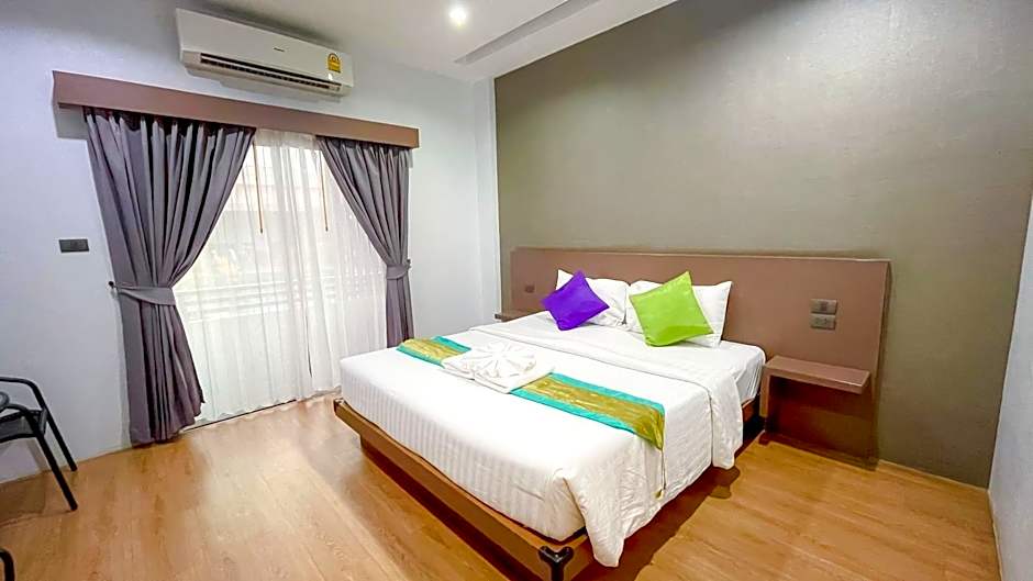 The S.G. Hotel (SHA Certified)