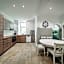 Nice Central City Room