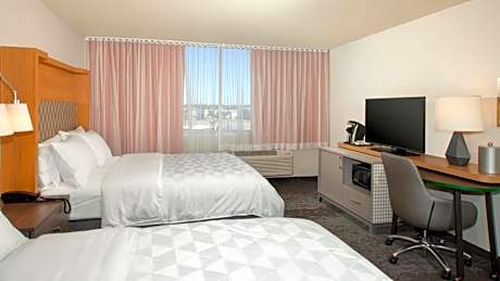 Standard Queen Room with Two Queen Beds - Communications and Mobility Accessible