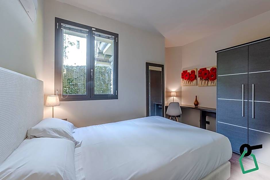 HOTIDAY ApartHotel Firenze