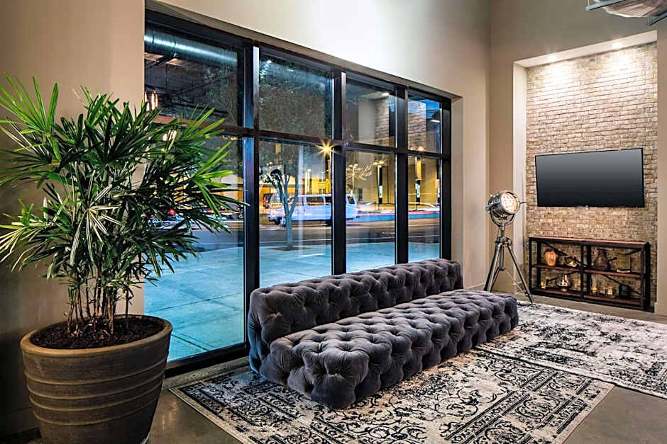 Watt Hotel Rahway Tapestry Collection by Hilton