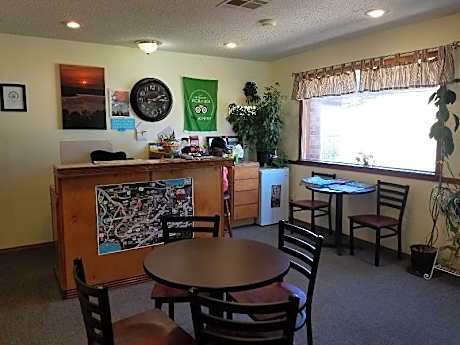 Pointe West Resort Motel