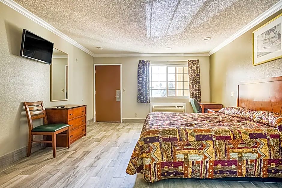 Passport Inn – Whittier, CA