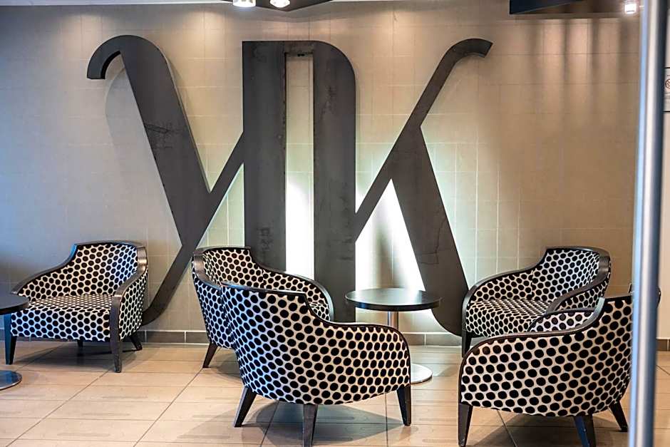 Le Konine - Hotel & Bar & Restaurant