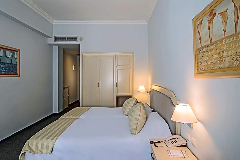 Airotel Stratos Vassilikos Hotel