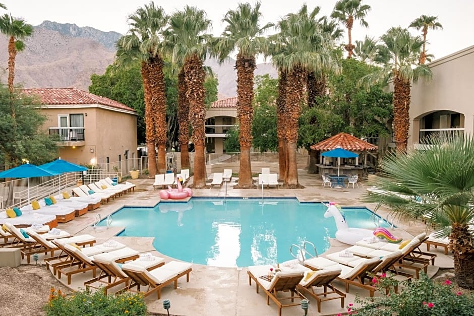 L3 Oasis Hotel