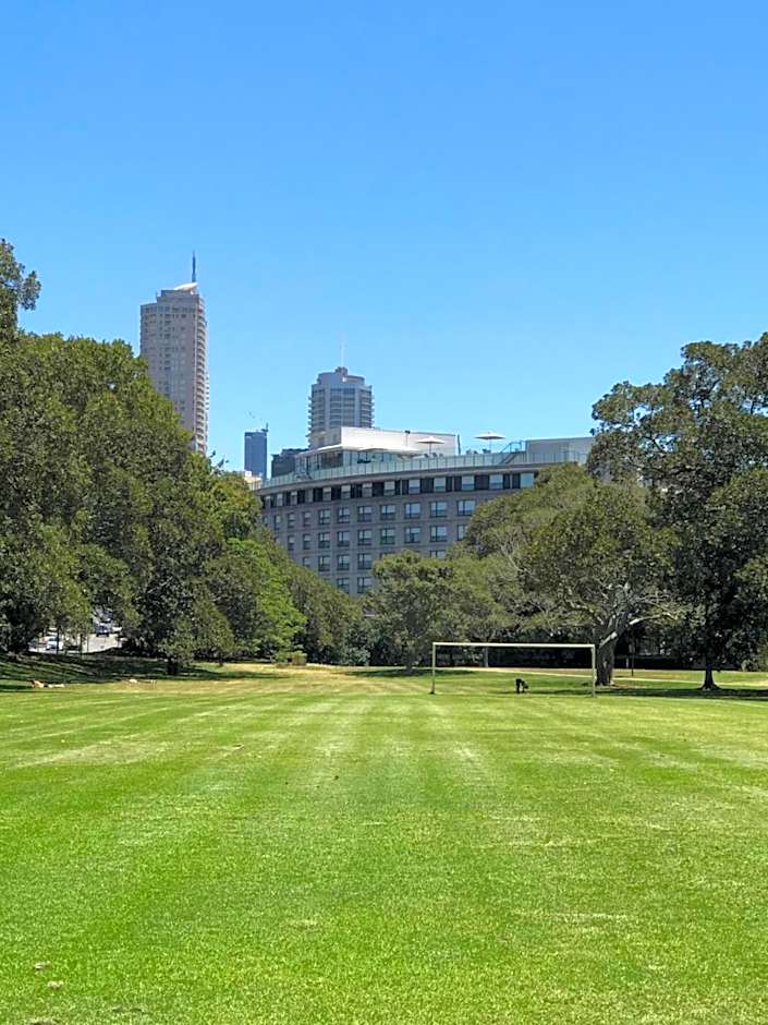 Edgecliff Lodge Motel