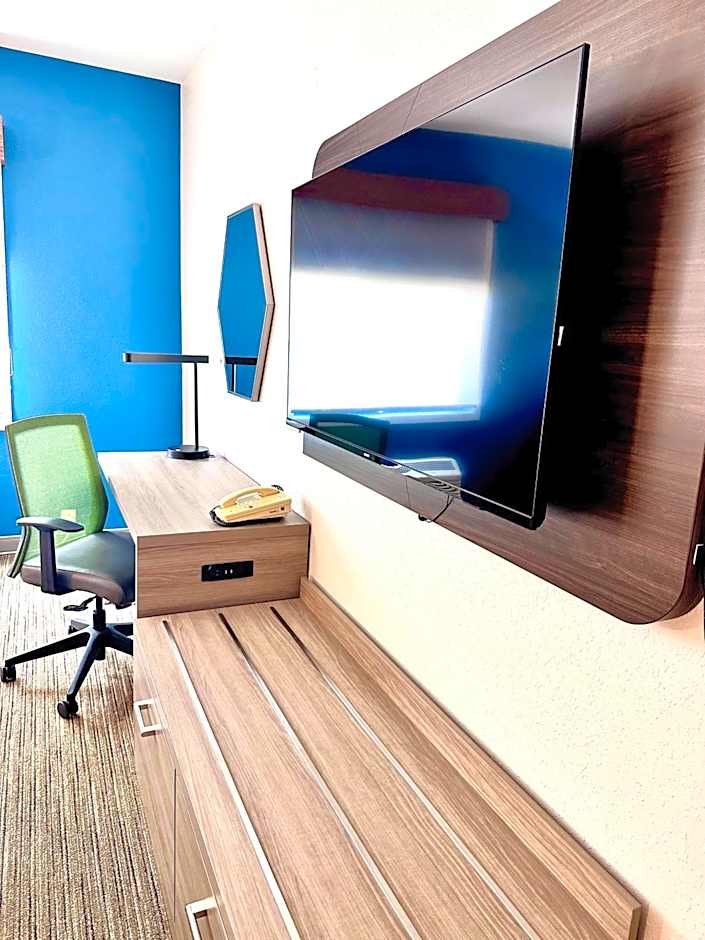 Holiday Inn Express Hotel & Suites Hinesville By IHG