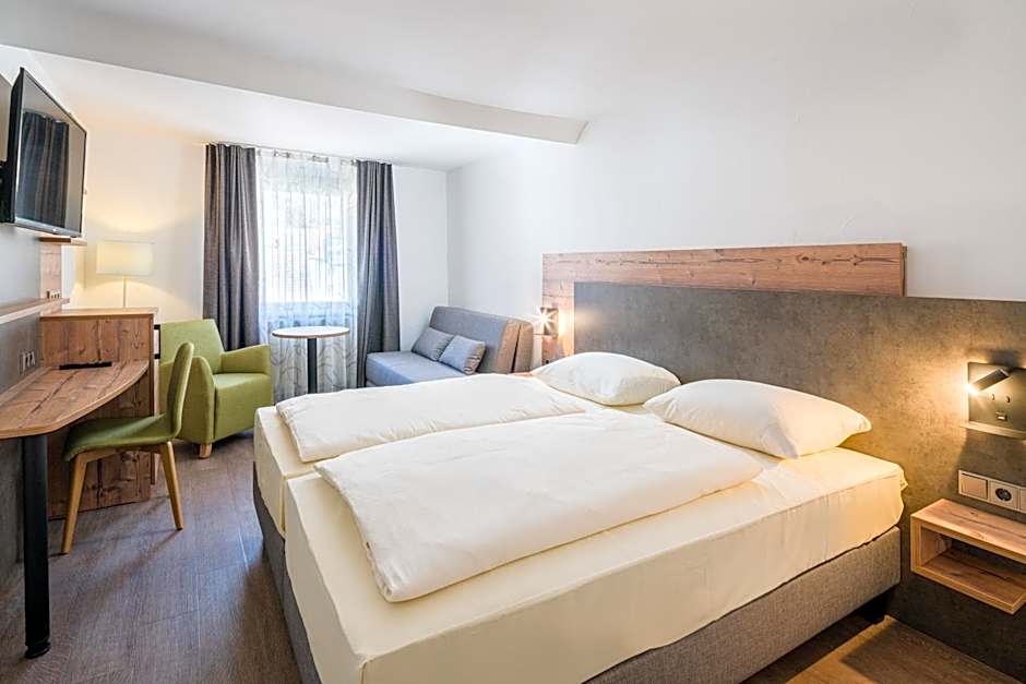 Hotel Café Adler 24h self check in