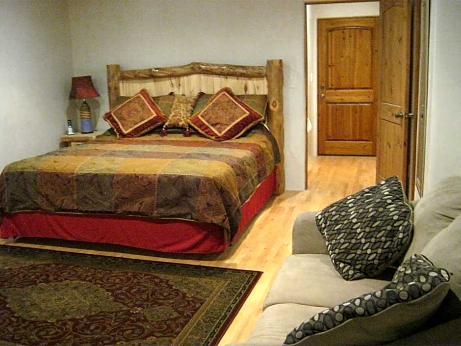 Photo 1 of 18 of Aspen 2 Beds Suite