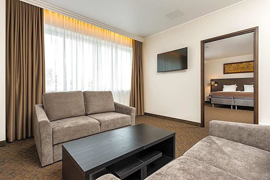 Adoryal Hotell