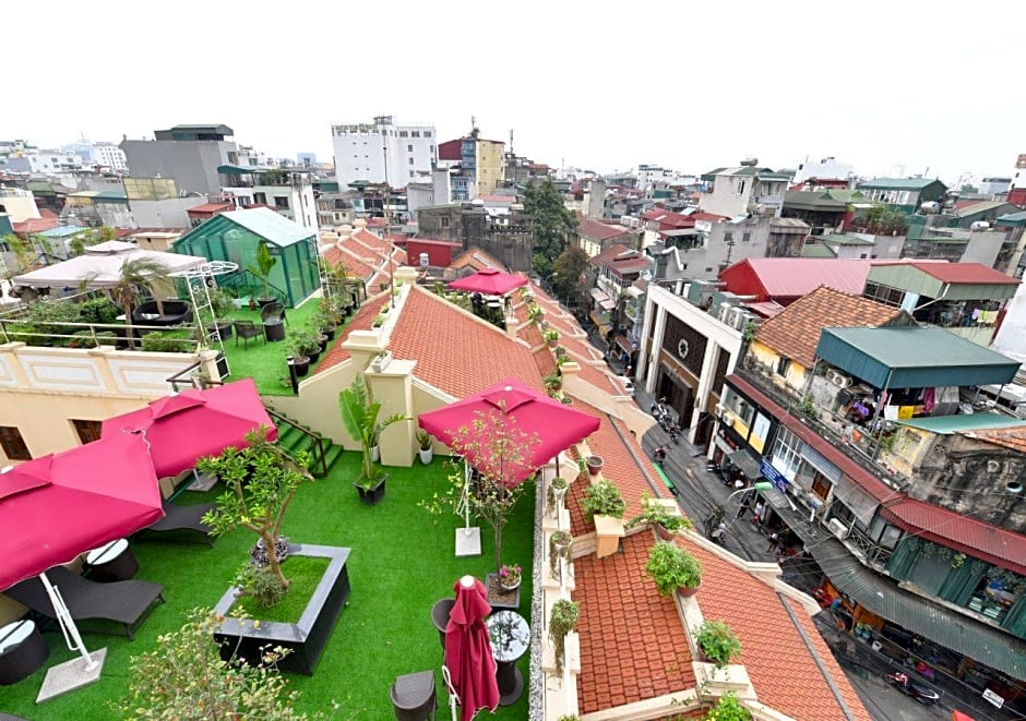 Bella Rosa Trendy Hotel