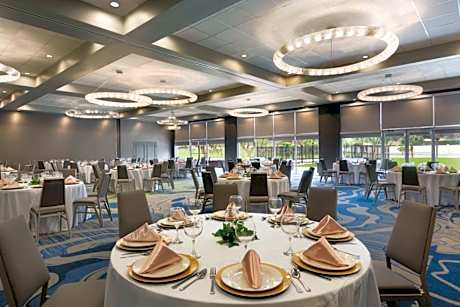 McAllen Grand Plaza Hotel - Alojamientos en MCALLEN