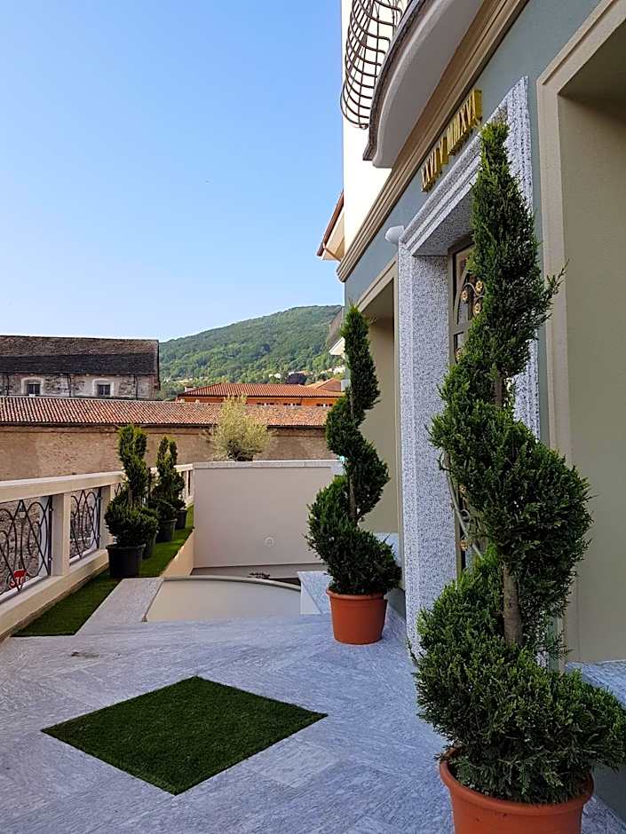 Al Campanile Aparthotel & Suite