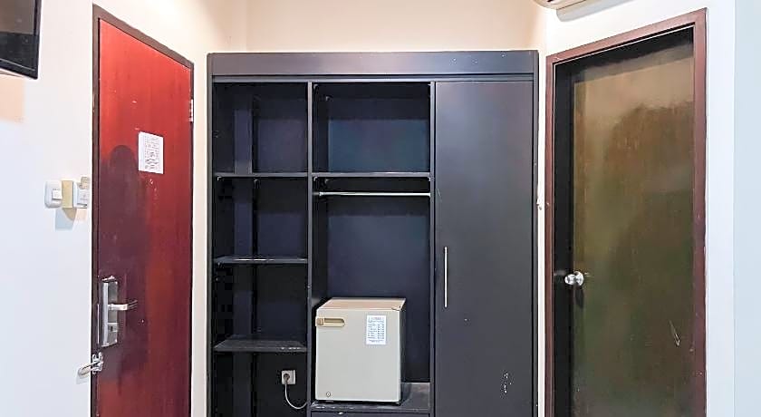 Urbanview Hotel Yasmin Makassar by RedDoorz