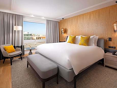 Opera Suite with Pilsudski Square View