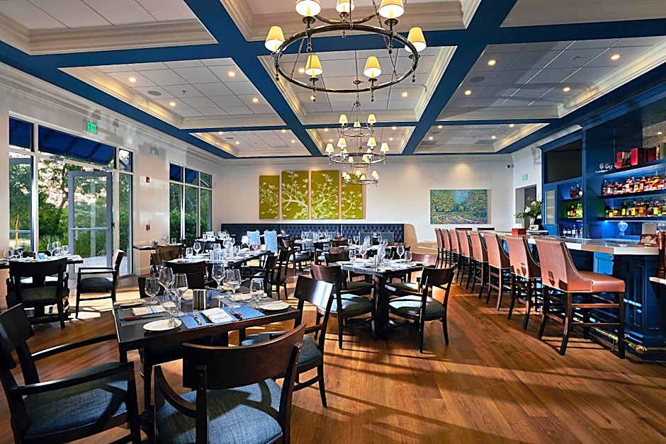 Trianon Bonita Bay Hotel