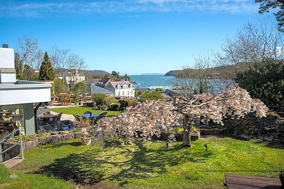 Victoria Hotel by Chef & Brewer Collection