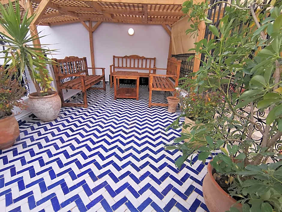 Dar Ben Daoud avec piscine et terrasse privee