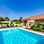 Le Mâconnais Guest House