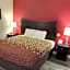 Perry Inn & Suites By Capital O National Fairground GA I 75