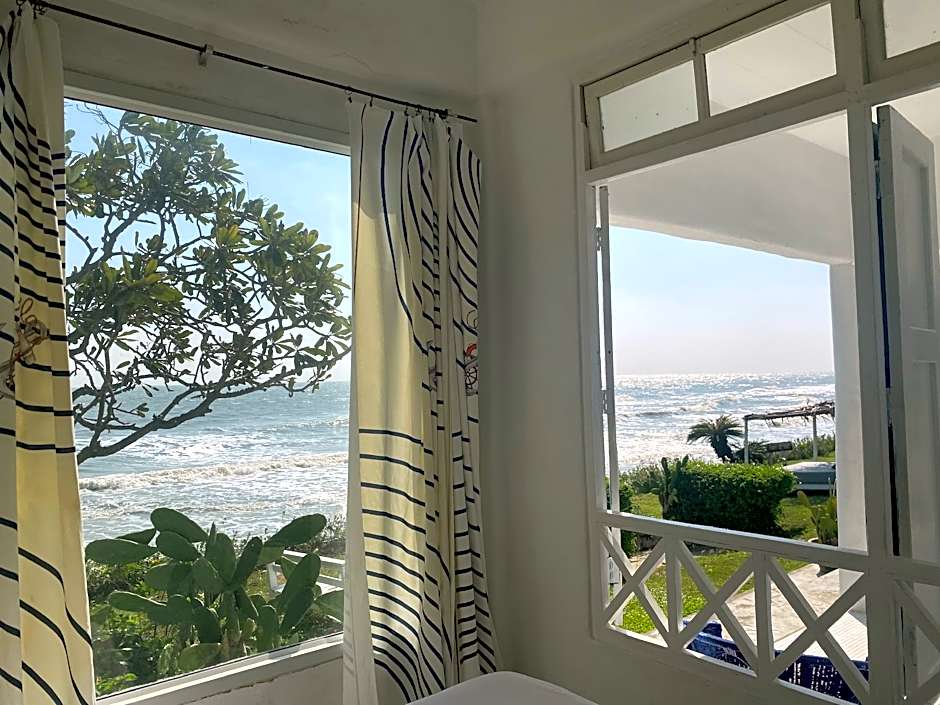 Hua Plee Lazy Beach Hotel