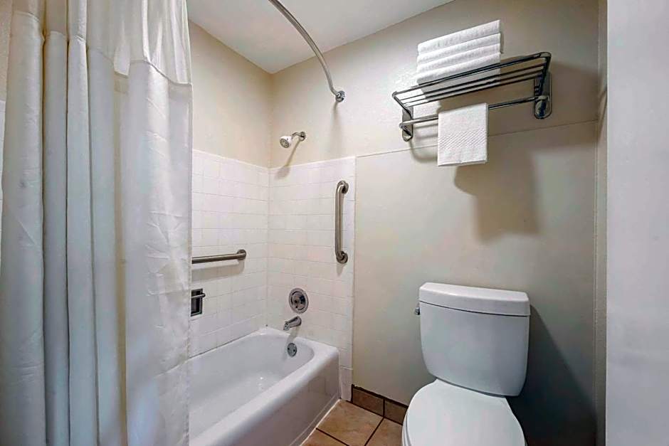 Rodeway Inn Albany