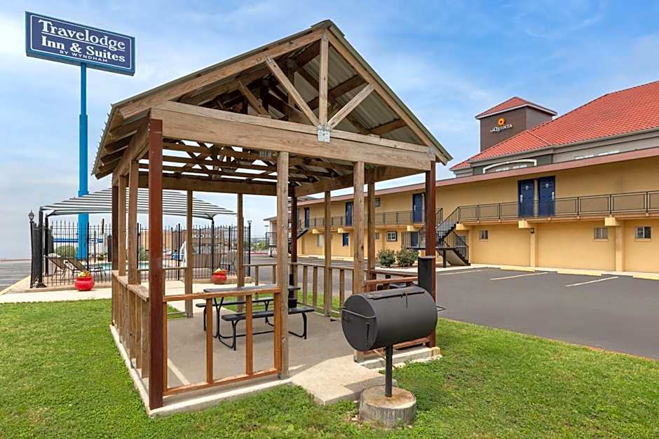 Travelodge by Wyndham New Braunfels