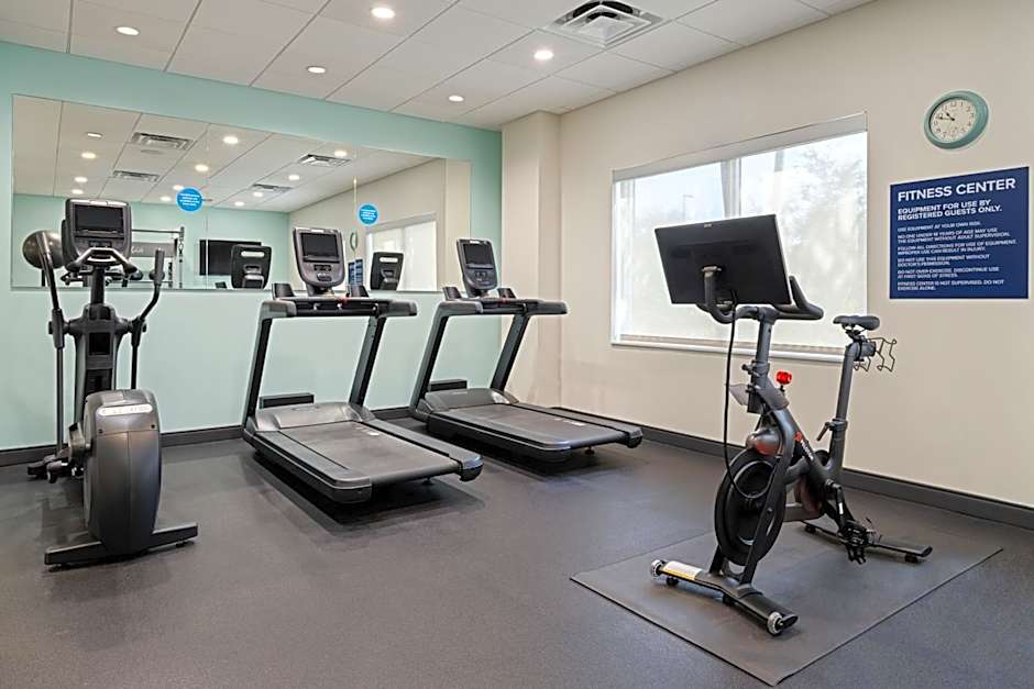 Tru by Hilton Miramar