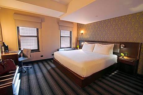 ADA 1 King Bedroom Suite